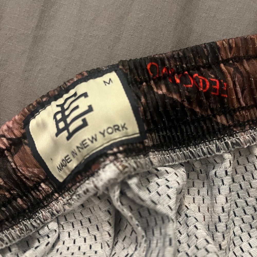 Eric Emanuel Camouflage Men Shorts - Picture 4 of 4